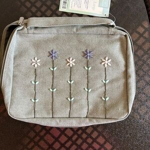 2005 Inspirio Book & Bible Cover Bag Beaded Flowers Size Large 6 5/8" x 9 1/2"